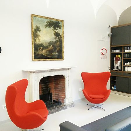 Babila Hostel Milano Ngoại thất bức ảnh