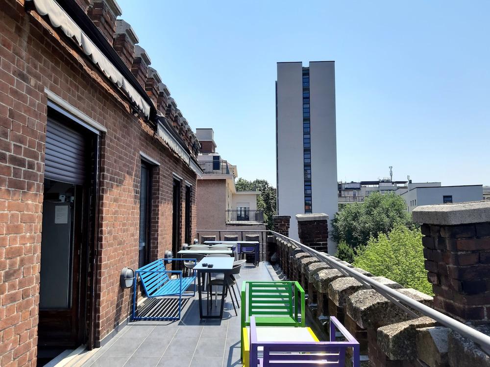 Babila Hostel Milano Ngoại thất bức ảnh