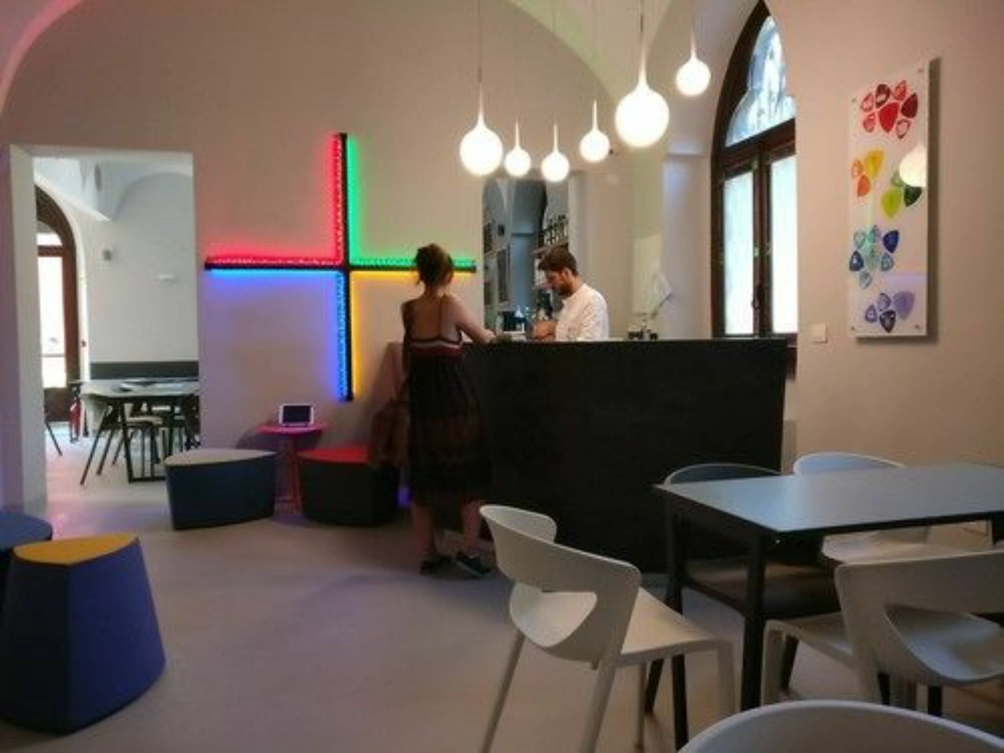 Babila Hostel Milano Ngoại thất bức ảnh